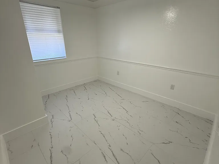 1072 N Alhambra Cir #A — Photo 8