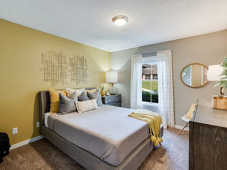 Oak Hollow Apartments — Photo 13
