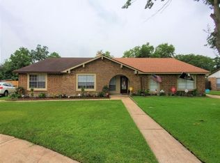19511 Hollowlog Dr, Katy, TX 77449
