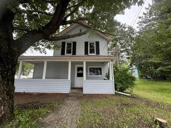 409 Cedar St, Tigerton, WI 54486