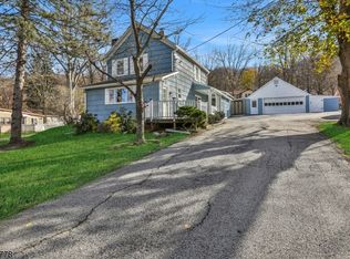 442 Rutherford Ave, Franklin, NJ 07416