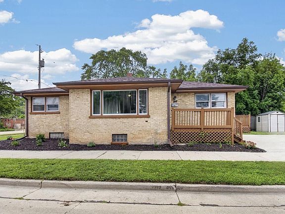 2nd image of 925 Lockwood AVENUE