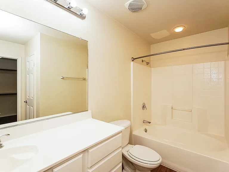 6708 Friendsway Dr — Photo 12