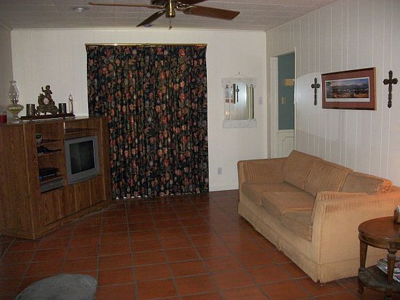 5th image of 104 Cristol Dr