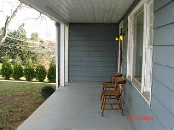 3rd image of 2320 Northwood Ave