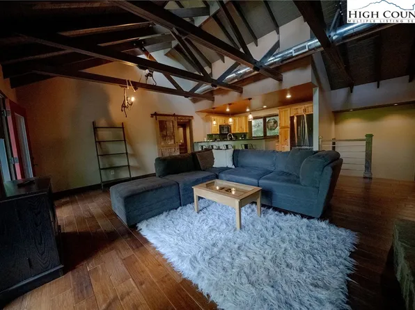 122 Beucus Lane, Seven Devils, NC 28604