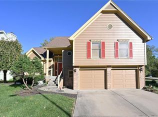 8605 N Flora Ave, Kansas City, MO 64155