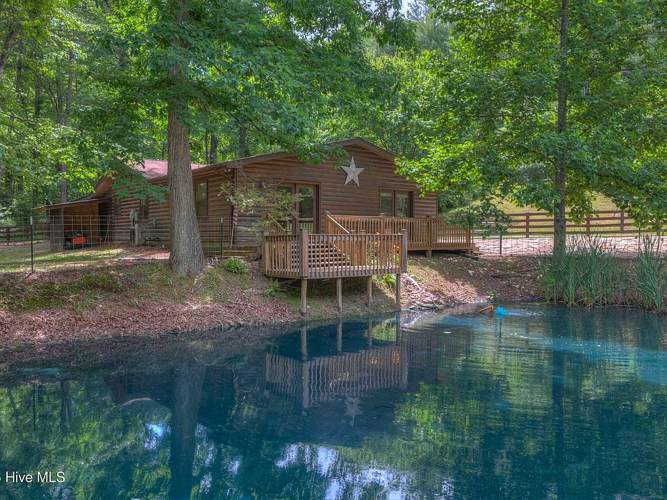 1st image of 815 Rockridge Road