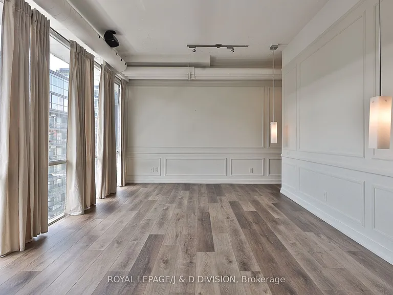 32 Stewart St #705 — Photo 25