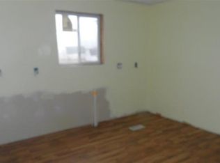 404 S Groves St, Milford, IN 46542