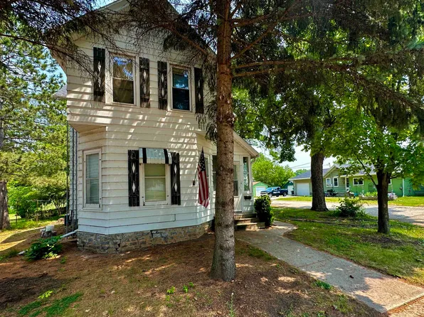 184 N Washington St, Berlin, WI 54923