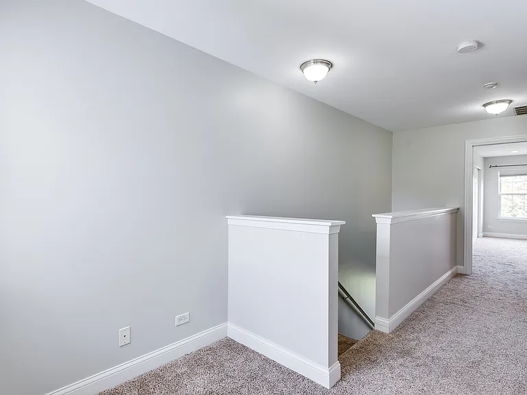 806 Woodewind Dr — Photo 19