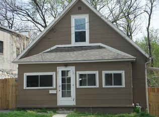 221 N Crysler Ave, Independence, MO 64050