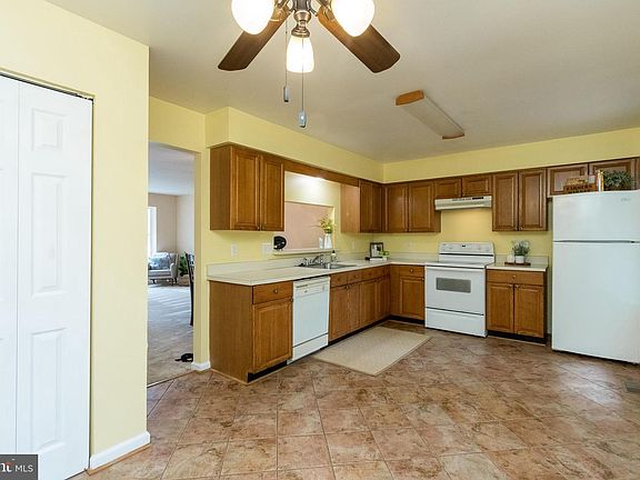 5th image of 5067 Lambsgate Ln