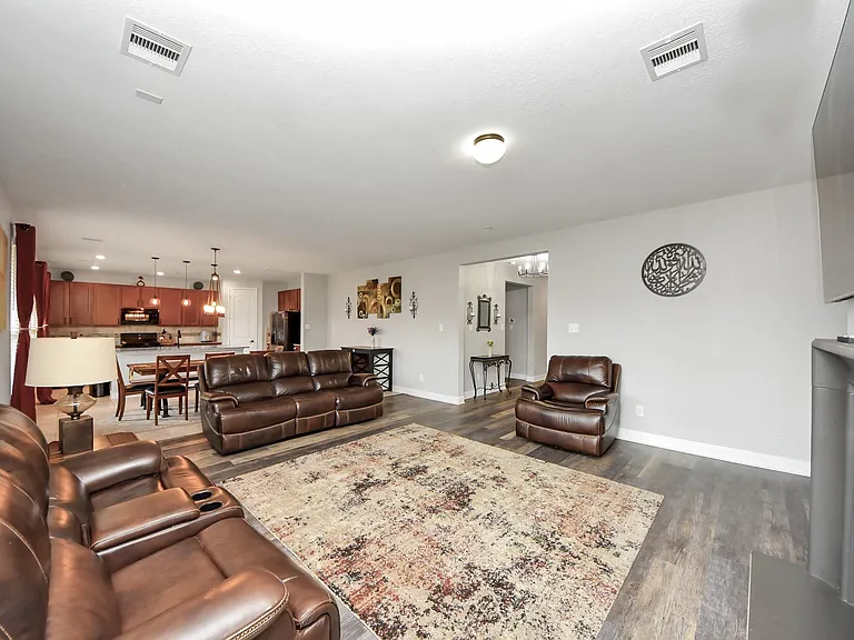 3705 Banbury Ln — Photo 19