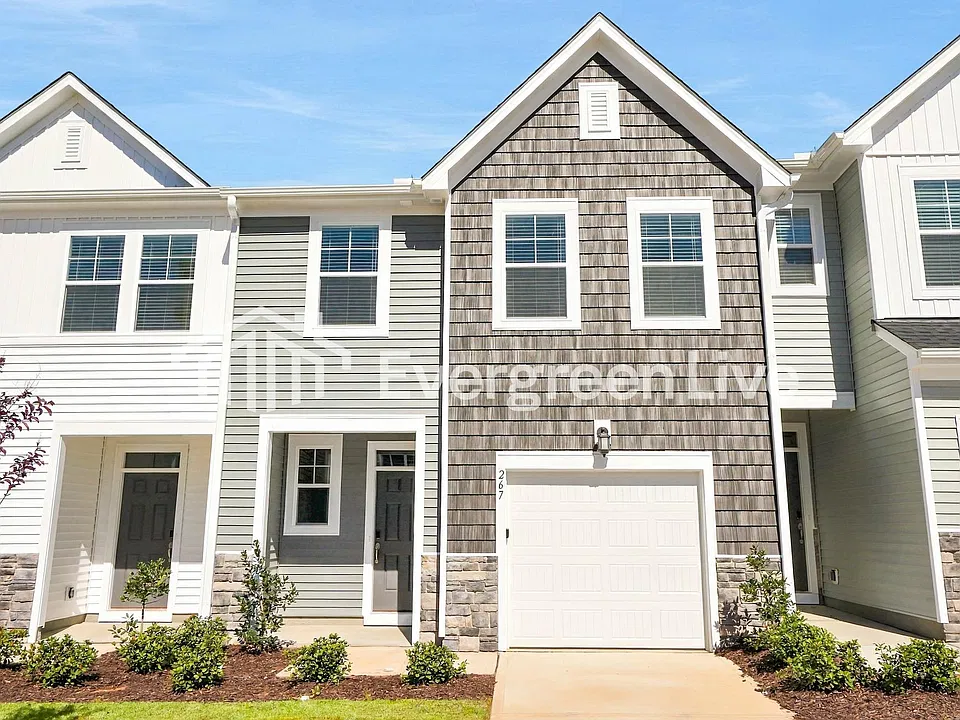267 Carnation Ave