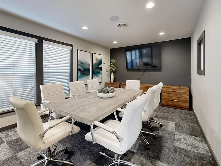 Ellyson Apartment Homes — Photo 6