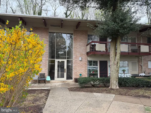 4201 Americana Dr APT 11, Annandale, VA 22003