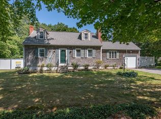 14 Lamprey Rd, Kensington, NH 03833