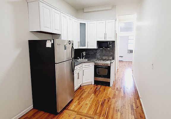 3rd image of 55 Morgan Ave #4
