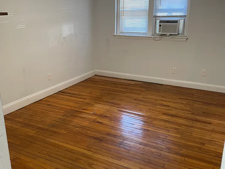 265 Highland Ave #4 — Photo 3