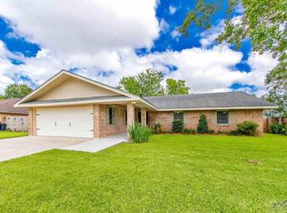 1309 Levee Dr, Houma, LA 70360