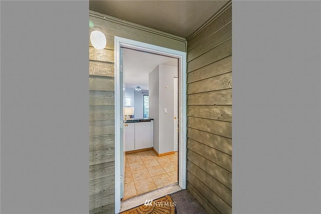 13801 Old Redmond Rd — Photo 1