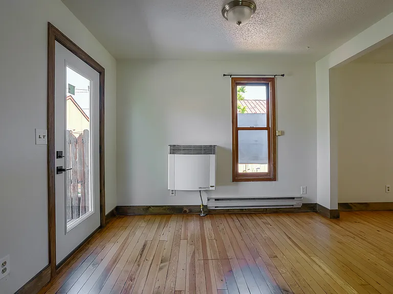 937 Ames Ave #B — Photo 14