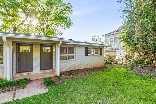 307 Springdale Dr #B Photo 1 307 Springdale Dr #B Photo 1