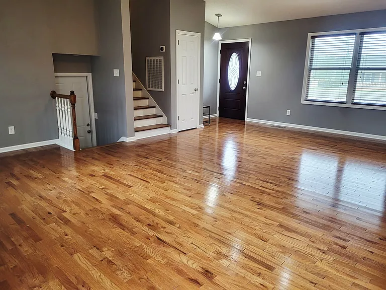 115 Sabel Cir — Photo 4