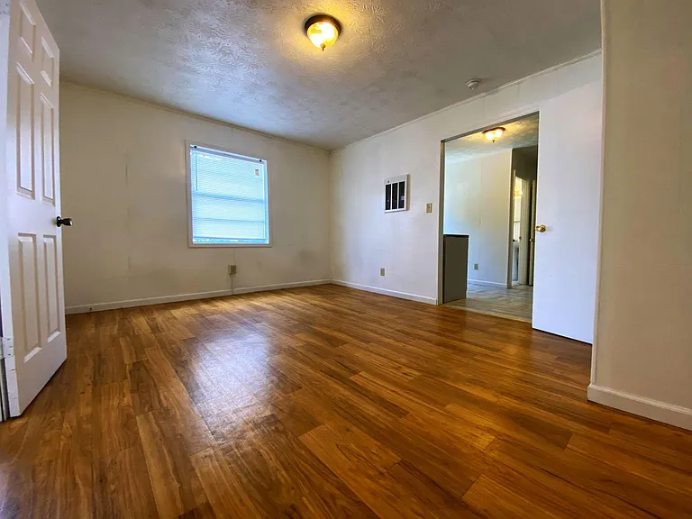260 Port Republic Rd #5 — Photo 10