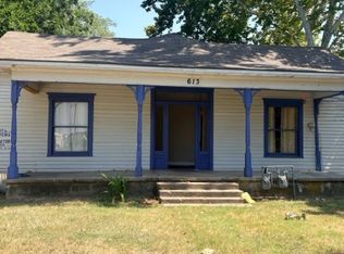 613 W 9th Ave #A, Corsicana, TX 75110