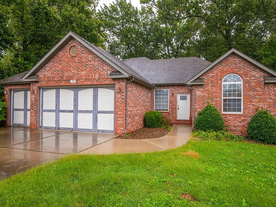 605 Tunbridge Dr