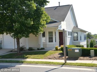 909 Parade Ln, Mount Airy, MD 21771