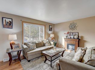 729 Diving Hawk Trl, Madison, WI 53713