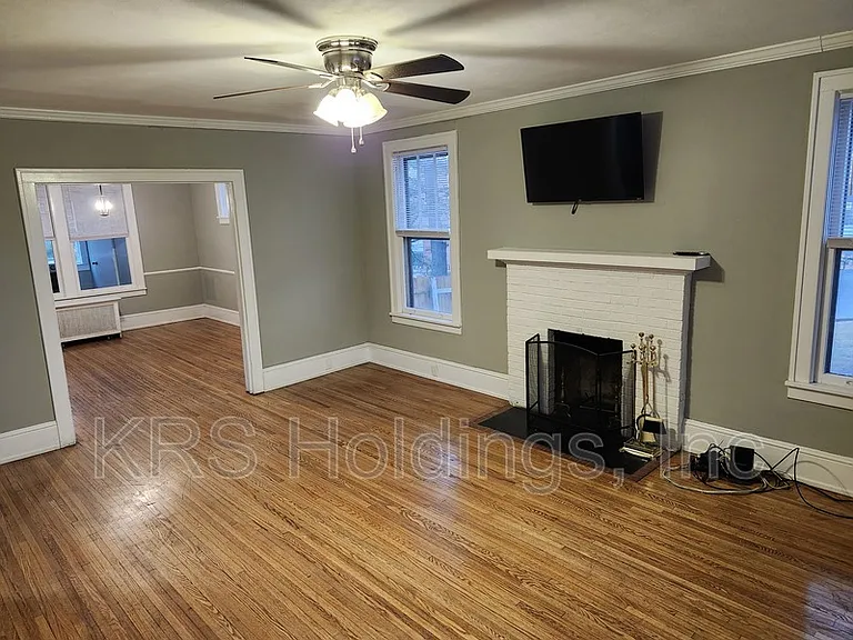 21 Port Republic Rd — Photo 2