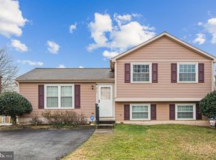 8111 Brown Ct, Alexandria, VA 22306