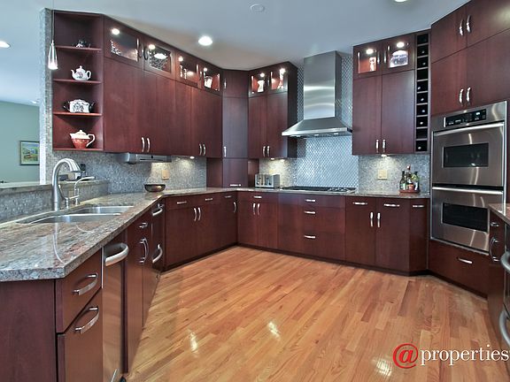 Chef's Kitchen