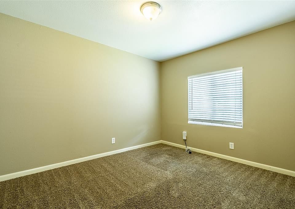 2nd image of 2665 Wicker Ave