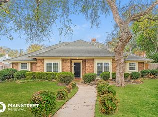 1 Windy Knl, Grapevine, TX 76051