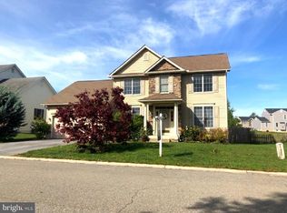 13554 Essex Dr, Hagerstown, MD