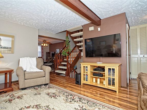 4th image of 7400 Yorktown Ct