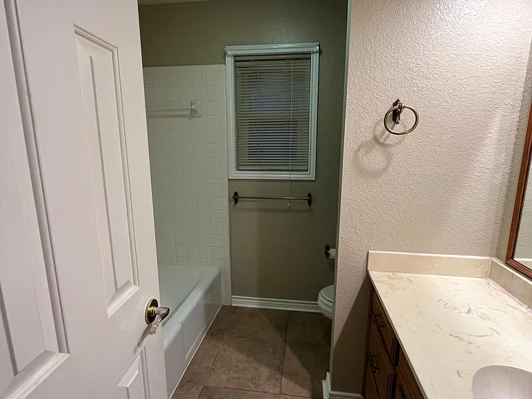1802 Fairfax Cir — Photo 8