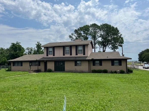 1419 S Rockwall Ave, Terrell, TX 75160