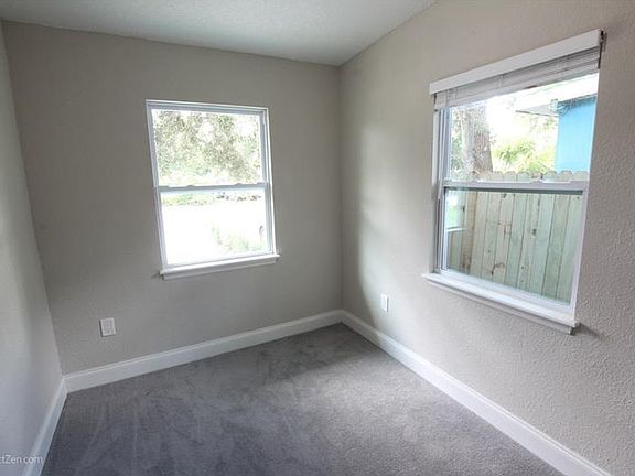 5th image of 4121 11th Ave N