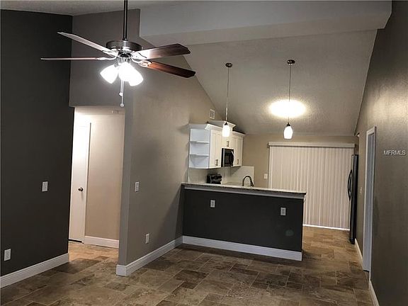 3rd image of 10215 Bonnie Bay Ct