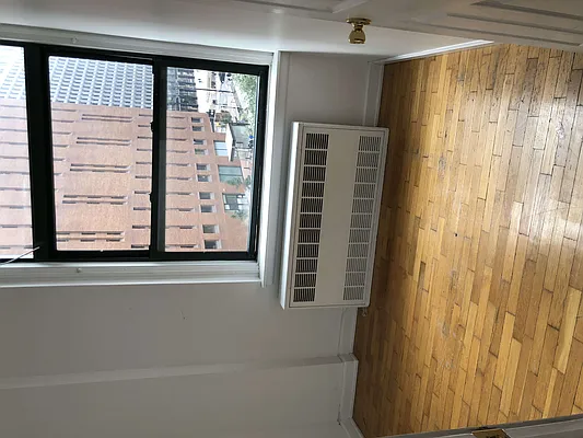 Rented by Gazal International Brokerage Group | media 18