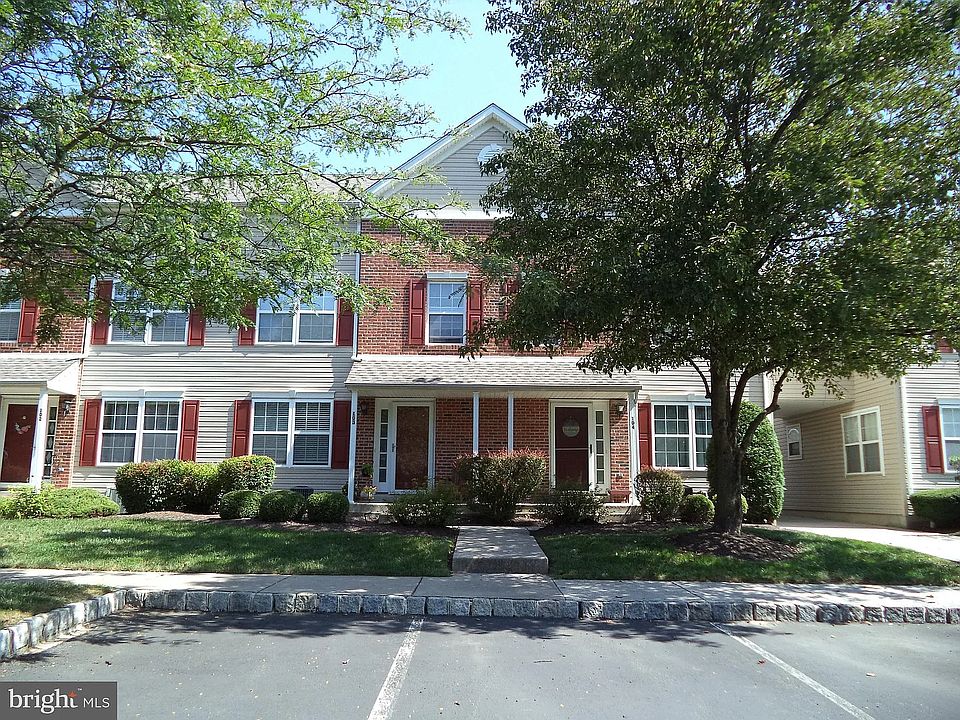1st image of 103 Goldfinch Ct #249