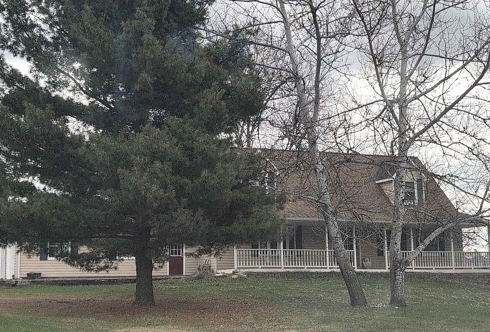 2nd image of 63672 Mound Rd