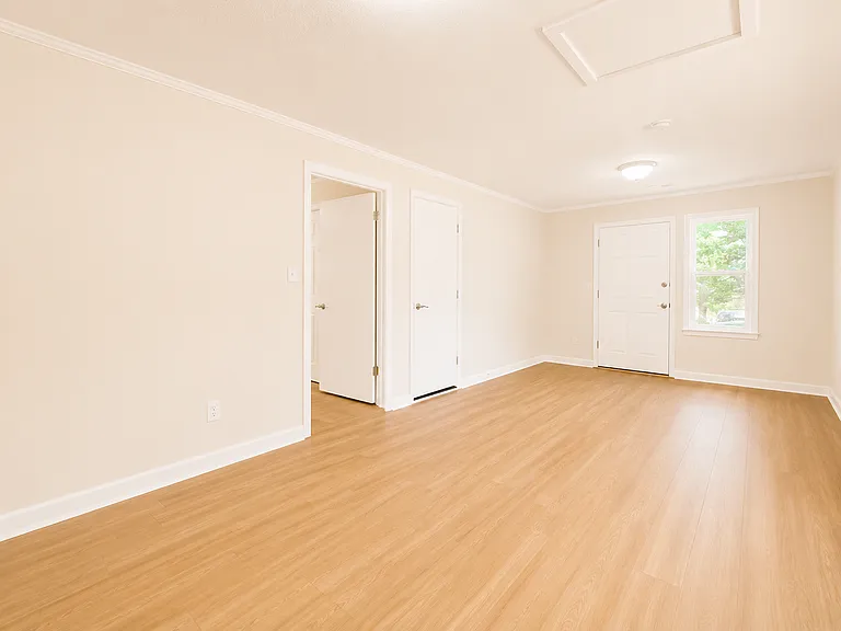 1004 Blanton Pl — Photo 14